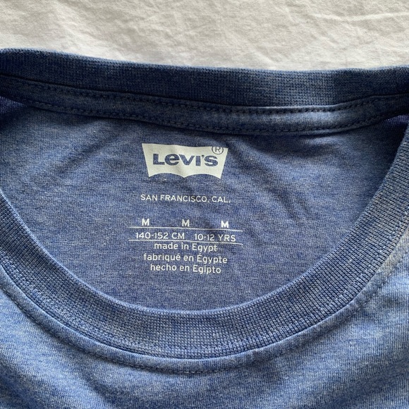Blue Levis t shirt - Picture 4 of 5